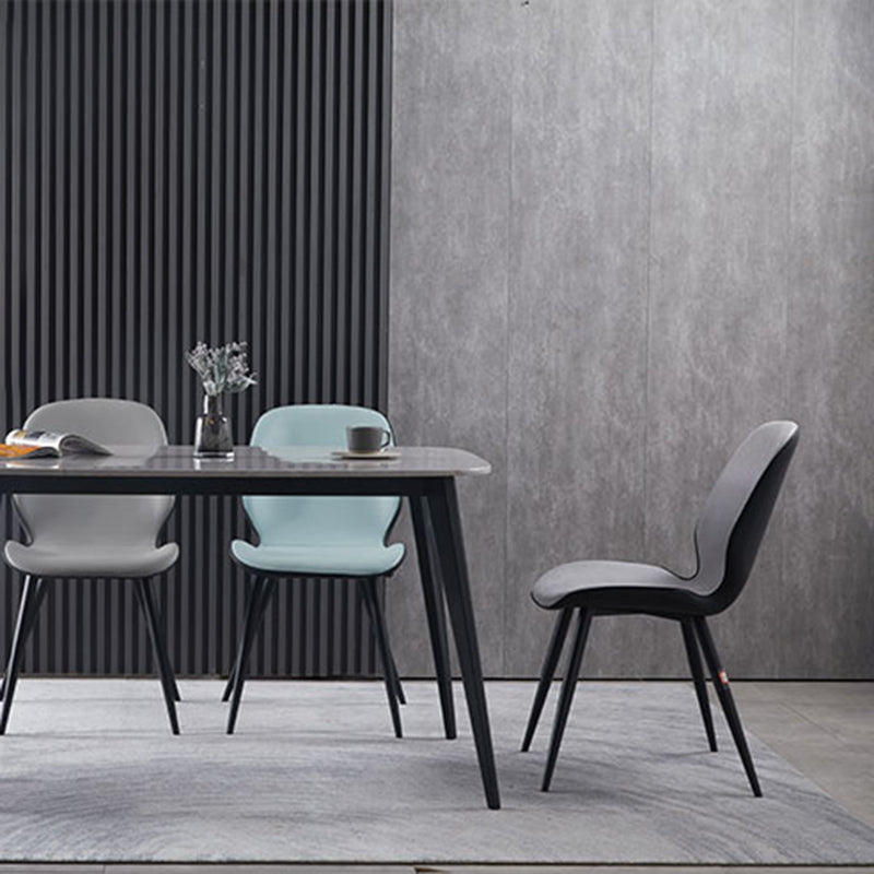 El cuero contemporáneo que cena la silla sin brazos del Wingback de las sillas con las piernas del metal para el restaurante