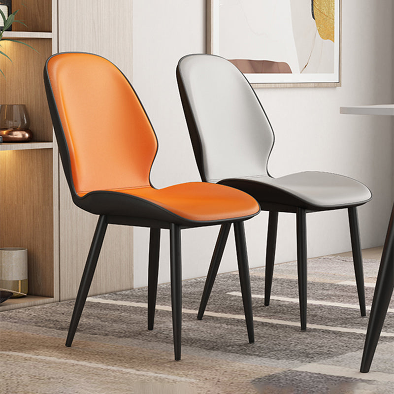 La salle à manger contemporaine en métal préside les chaises sans bras de salle à manger en cuir d'unité centrale pour l'usage d'intérieur