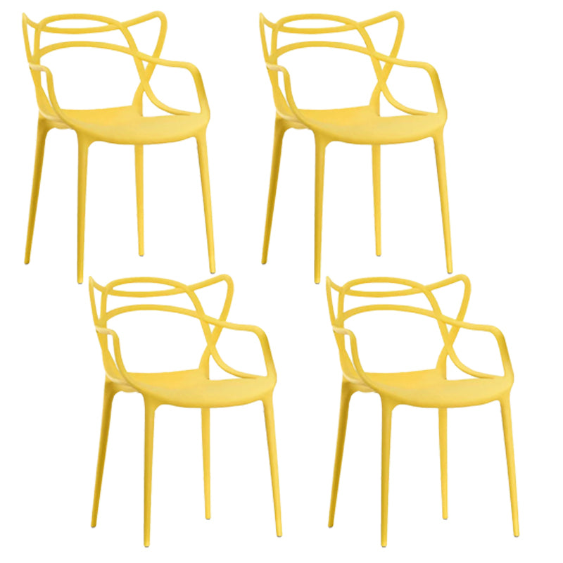 Silla de comedor con respaldo cruzado de plástico mate con brazo para restaurante escandinavo