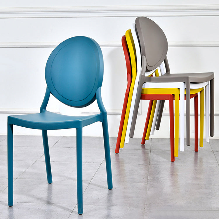 Chaise de salle à manger en plastique de style moderne, chaises latérales empilables à dossier ouvert pour la cuisine