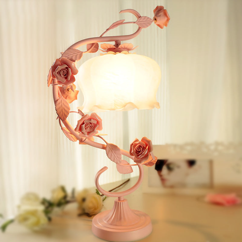 Table à verre blanche festonnée Style country léger 1 Hier-chambre LED LED LED-LAVIER DES ROSE