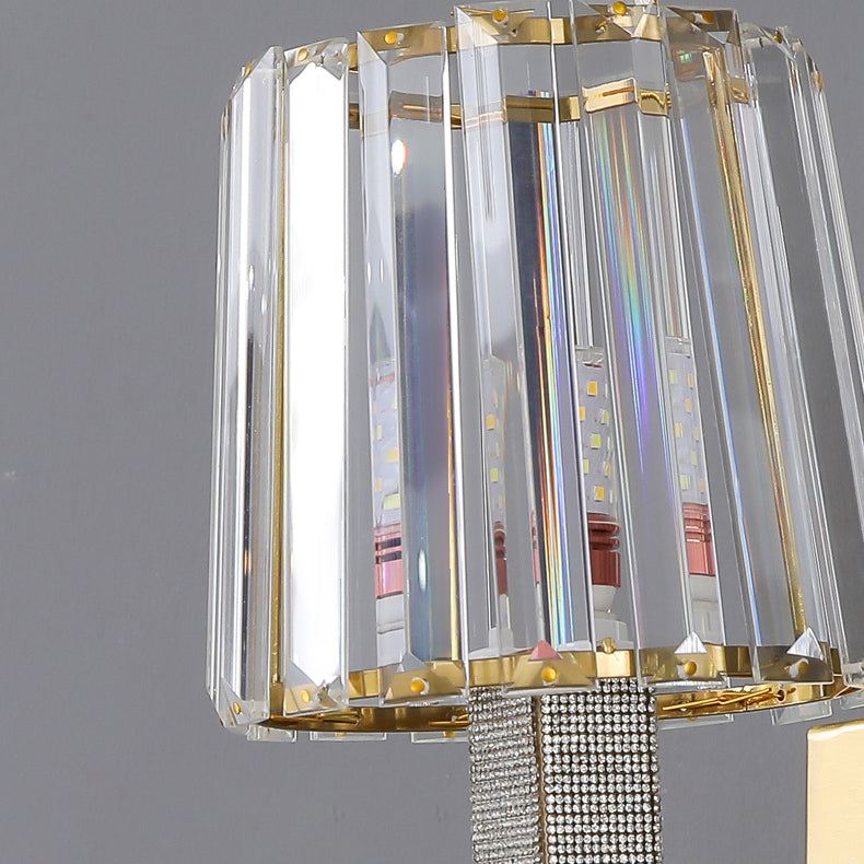 Geometrischer Schatten Einleichter Wandleuchter moderner Kristallwandmontage Leuchte in Messing