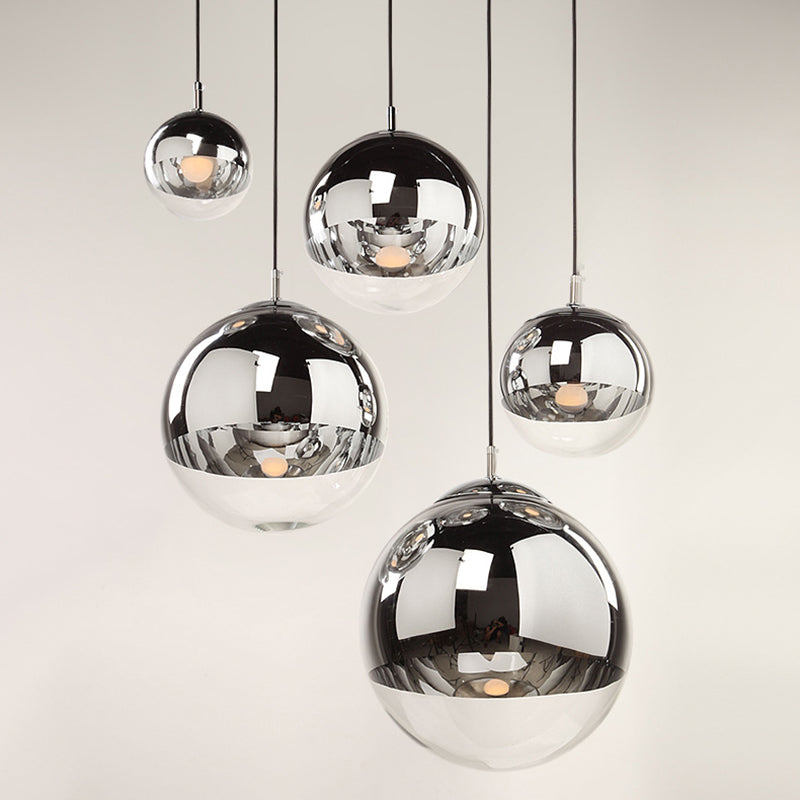Moderner Glasglasanhänger Light Globe Platting Spiegelte hängende Licht in Silber für Nachtbalken