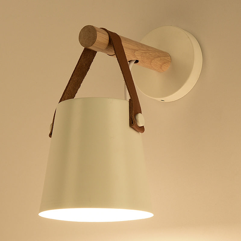 Zeitgenössische minimalistische Holzwandleuchte Ein-Bulb-Wandleuchte für Wohnzimmer