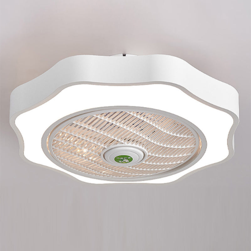 Éclairage de ventilateur de plafond en métal floral