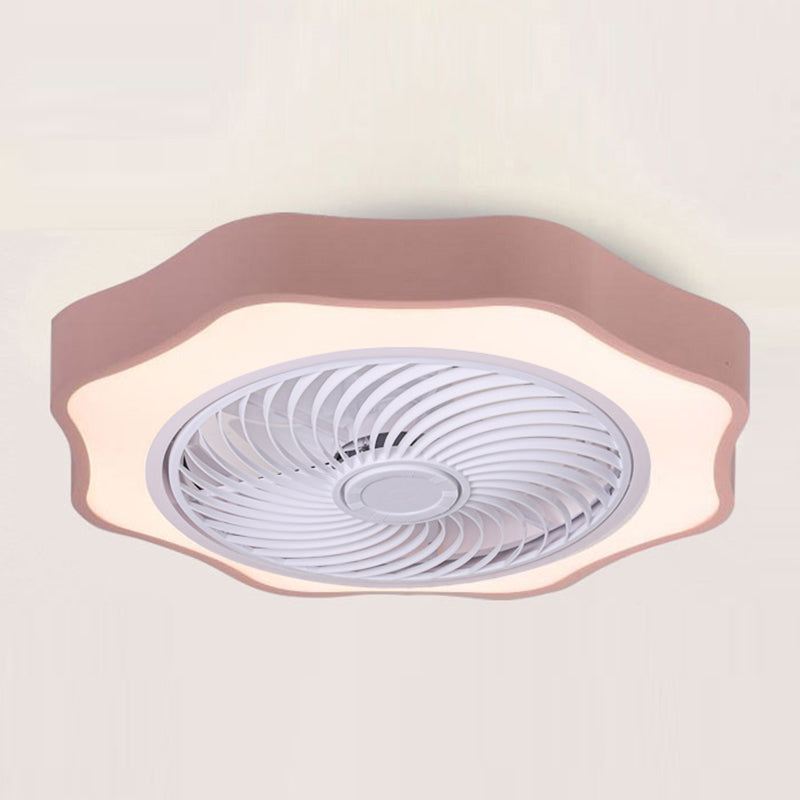 Éclairage de ventilateur de plafond en métal floral