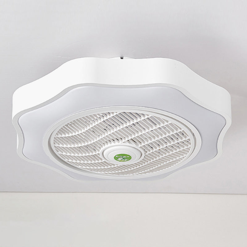 Éclairage de ventilateur de plafond en métal floral