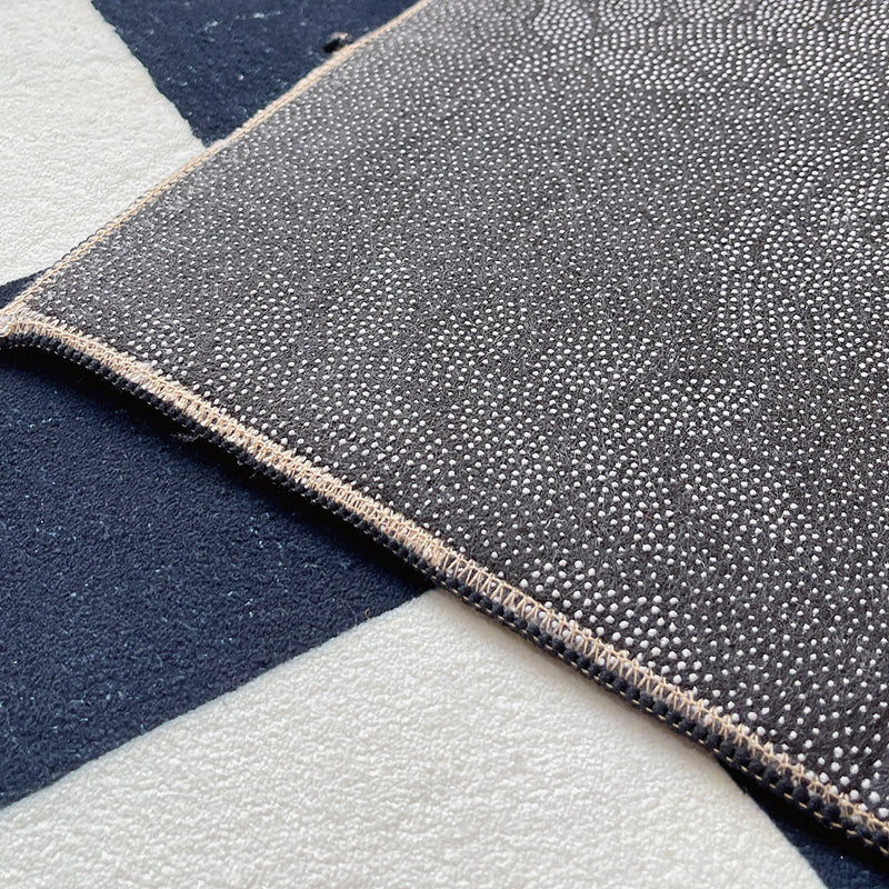 Modern Plaid Print Area Carpet Black Polyester Area Rug Non-Slip Backing Rug for Home Decor