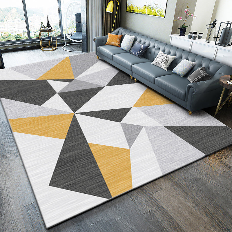 Simplicity Triangle Pattern Rug Polyester Indoor Carpet Stain Resistant Area Rug for Living Room