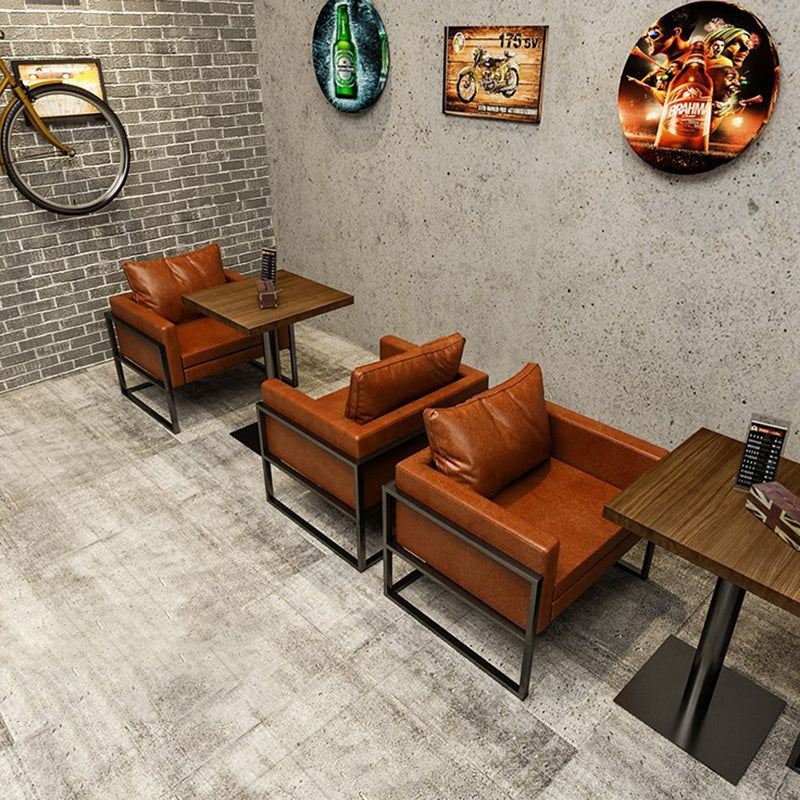 Industrial Brauner Esstisch Massivholz Tisch mit Metallbasis für Esszimmer