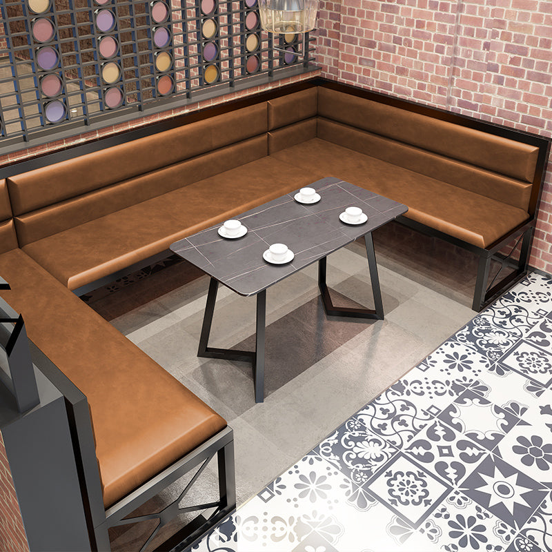 Mesa de mesa de estilo industrial con marco negro para comedor