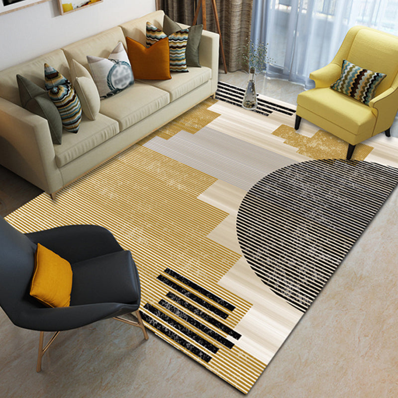 Stylish Area Rug Classic Geometric Print Polyester Rug Stain Resistant Indoor Rug for Home Decor