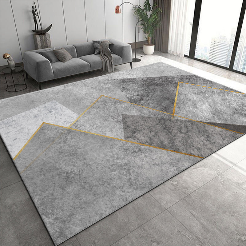 Distressed Graphic Pattern Carpet Polyester Rug Stain Resistant Indoor Rug for Home Decoration