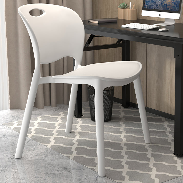 El comedor plástico contemporáneo preside la parte posterior abierta sin brazos que cena la silla lateral para el uso en el hogar