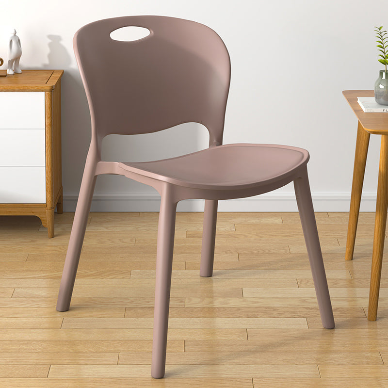El comedor plástico contemporáneo preside la parte posterior abierta sin brazos que cena la silla lateral para el uso en el hogar