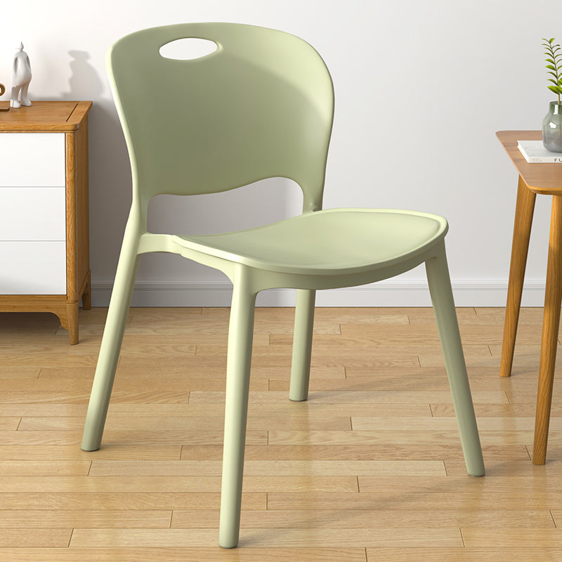 El comedor plástico contemporáneo preside la parte posterior abierta sin brazos que cena la silla lateral para el uso en el hogar