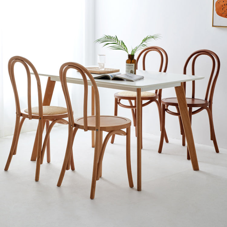 Le bois de hêtre de style moderne préside les chaises de salle à manger de cuisine arrière de Windsor