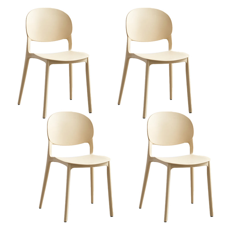 Chaise latéral de salle à manger en plastique mat