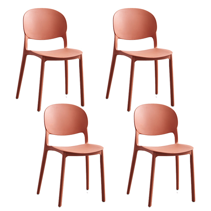 Chaise latéral de salle à manger en plastique mat
