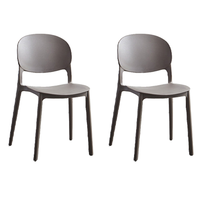 Chaise latéral de salle à manger en plastique mat