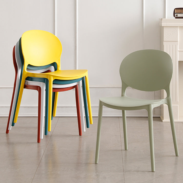 Plastic stapelbare armloze eetkamerstoelen open stoel met de achterkant (set van 4)