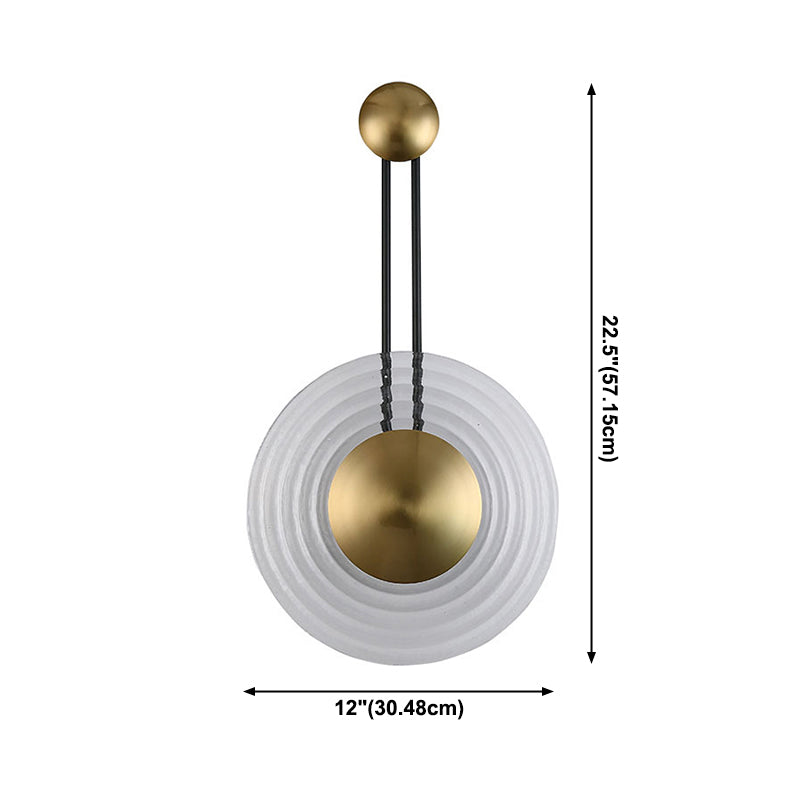 Lámpara de pared LED circular dorada en moderna luz de pared de hierro de electroplacas de estilo creativo para dormitorio