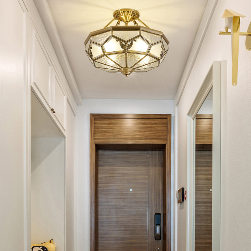 Plafonnier doré de style colonial en métal semi-encastré pour salon
