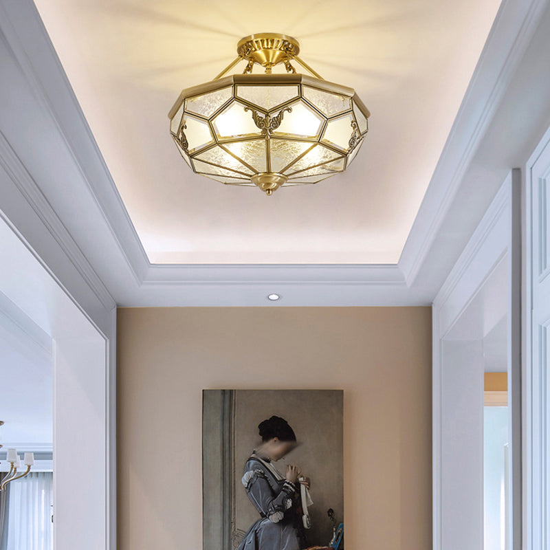 Plafonnier doré de style colonial en métal semi-encastré pour salon