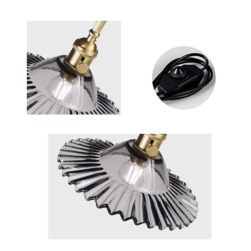 Une lampe de table contemporaine de blub lampe de bureau en verre de style moderne pour le bureau de la salle d'étude