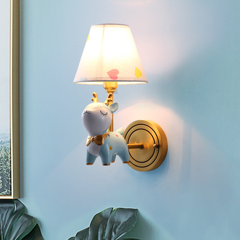 Geometrische wandwandeling Kinderstijl Metalen wandmontage Lichtmontage met stofschaduw