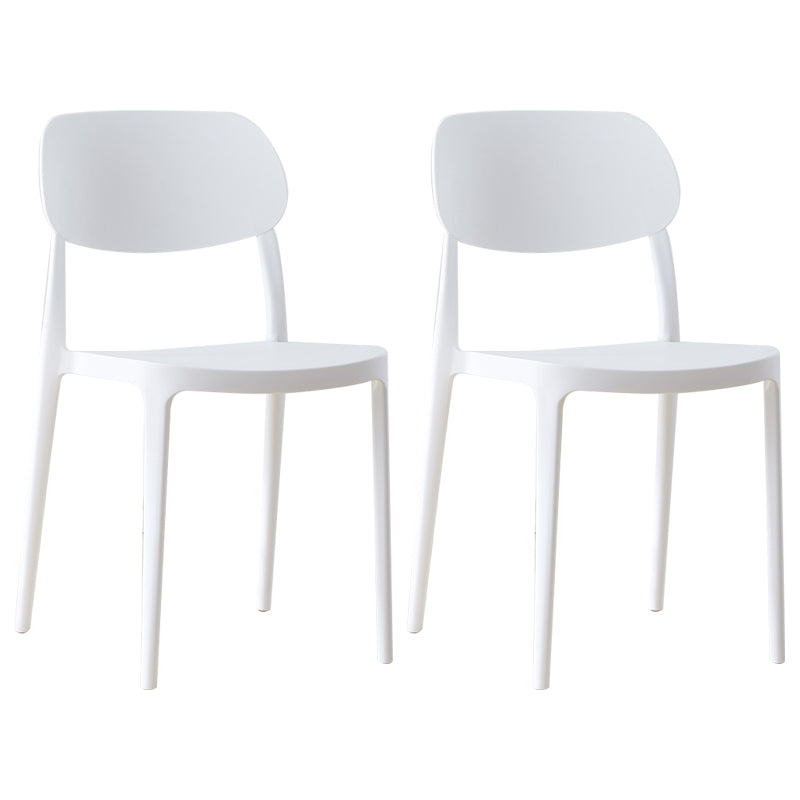 Silla lateral abierta apilable de cena sin brazos del plástico escandinavo de las sillas