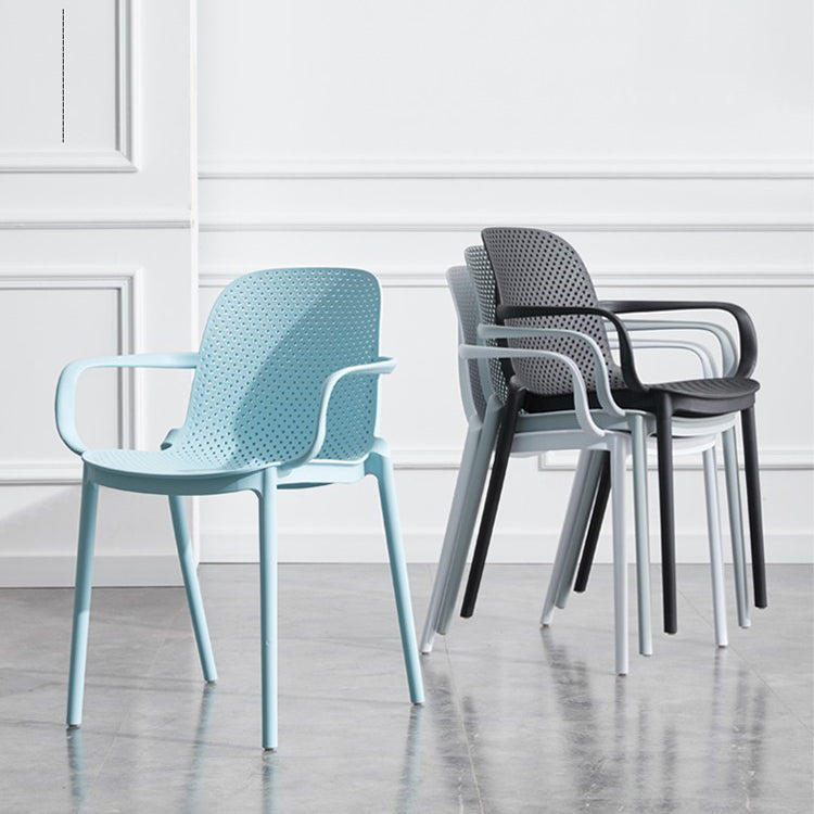Sillones de comedor de plástico de estilo moderno con respaldo sólido que cena la silla lateral
