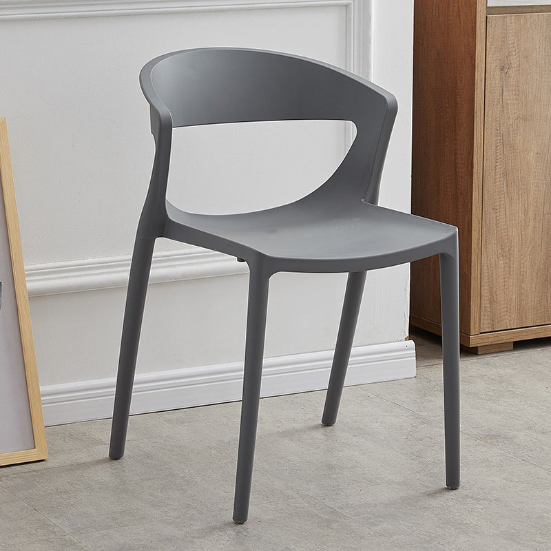 El plástico del estilo minimalista que cena las sillas sin brazos abre la parte posterior que cena la silla lateral