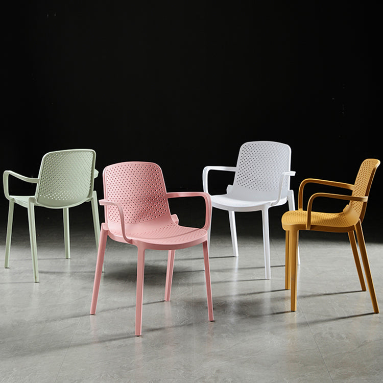 Sillas de comedor escandinavas Sillones con respaldo sólido de plástico (juego de 4)
