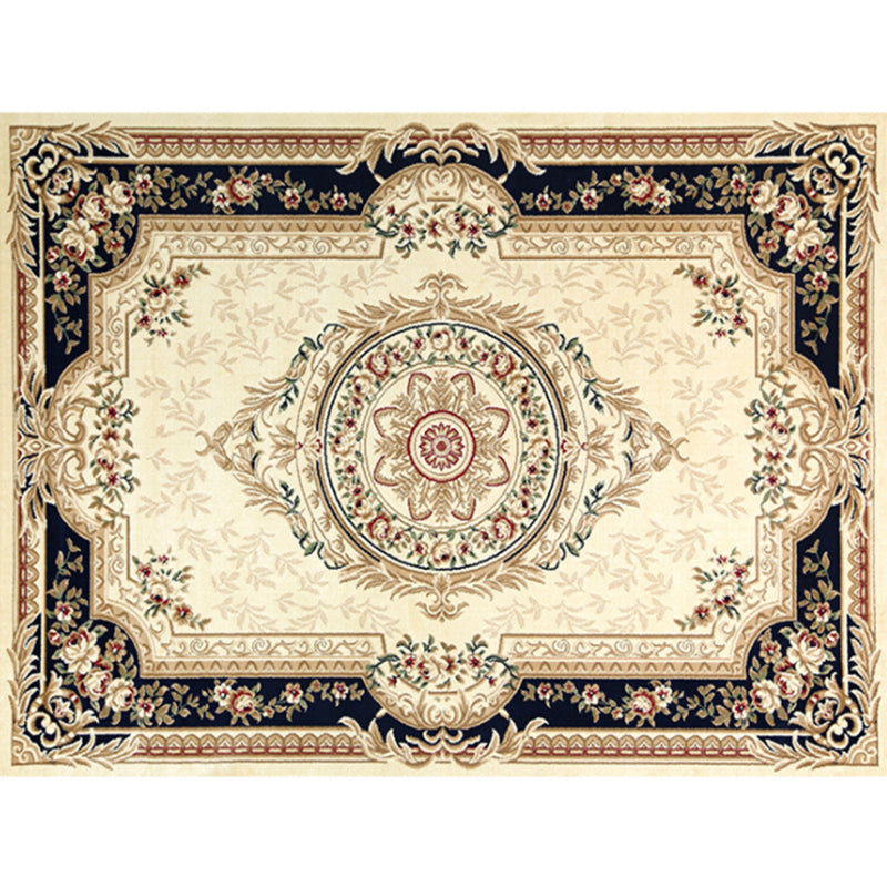 Traditional Flower Pattern Carpet Polyester Indoor Rug Stain Resistant Area Carpet for Living Room
