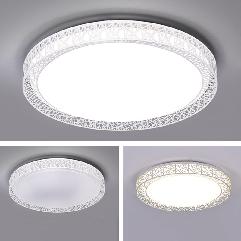 1-Light Round Flush Ceiling Light Fixture Modern Style Metal Led Flush Mount in White