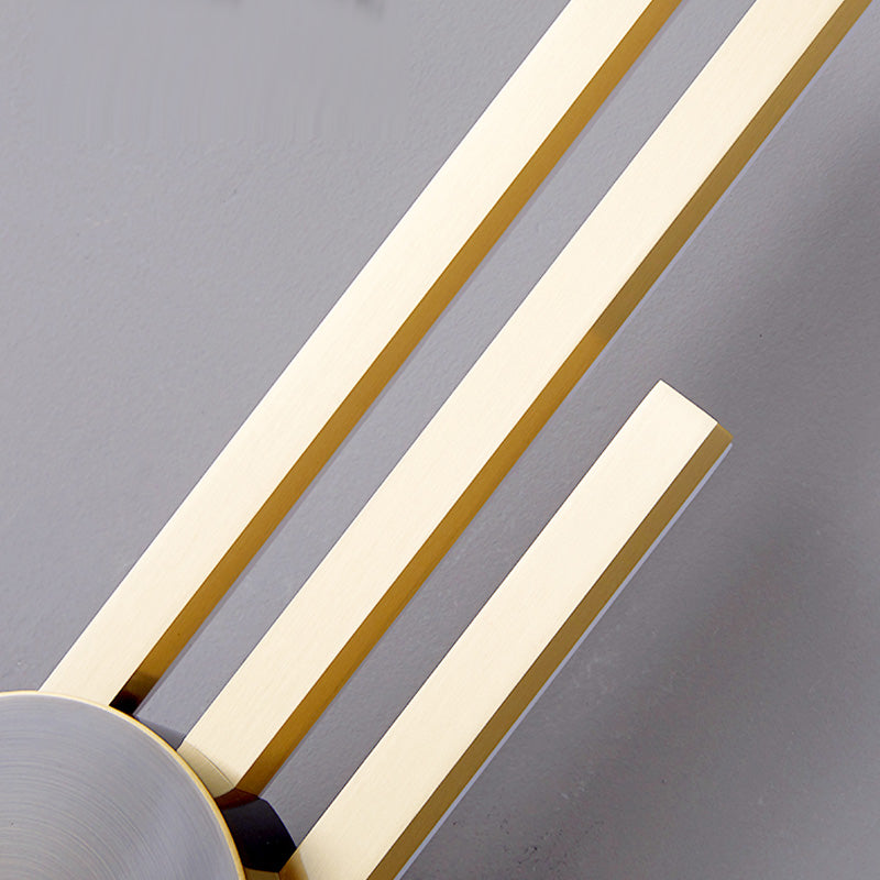 Moderne geometrische Wandleuchte mit mehrköpfiger Wohnzimmerwandhalterung mit Metallschatten