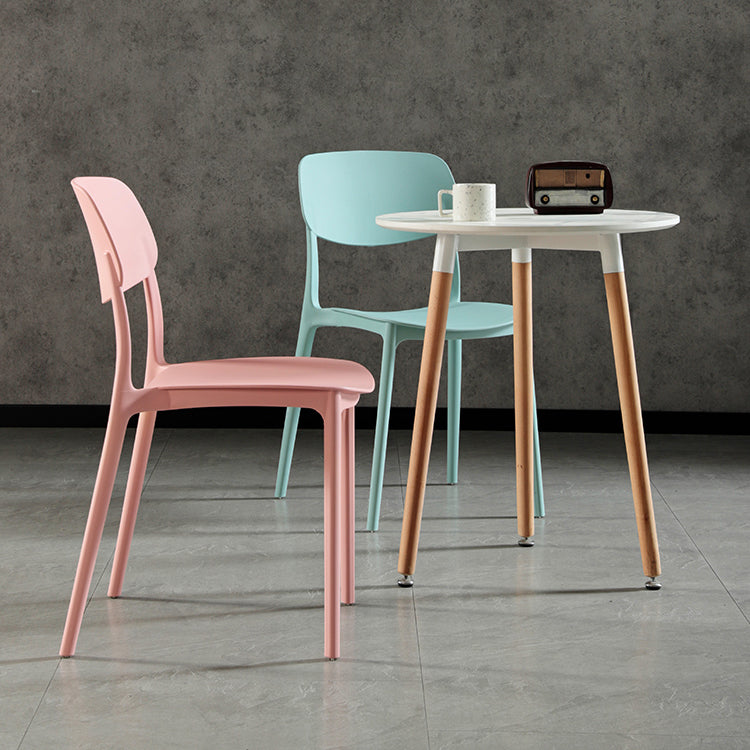 Silla lateral de plástico moderna para interiores y exteriores, silla lateral de comedor con respaldo abierto