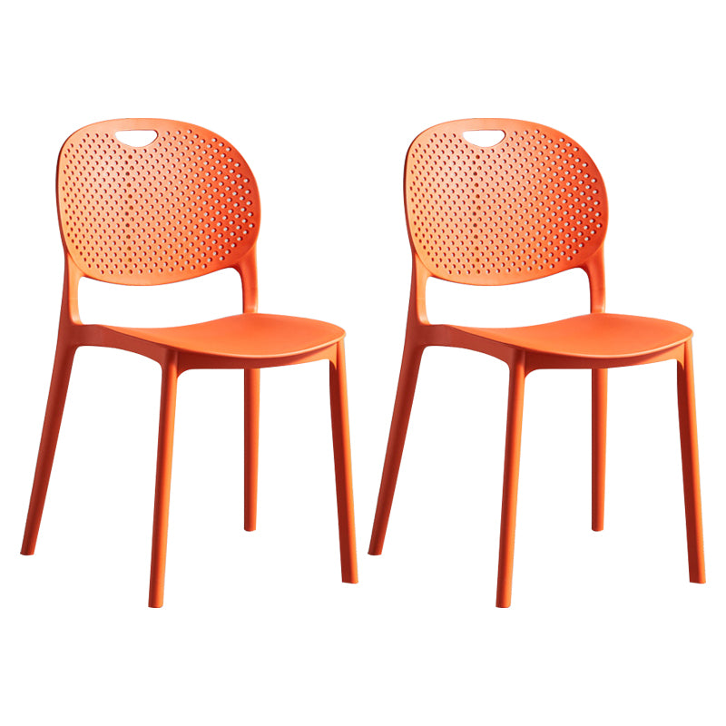 Chaise d'appoint en plastique contemporaine, empilable, sans accoudoirs, à dossier ouvert, pour salle à manger