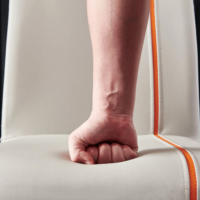 Parsons de finition mate de chaise latérale en cuir d'unité centrale d'hôtel contemporain dinant des chaises