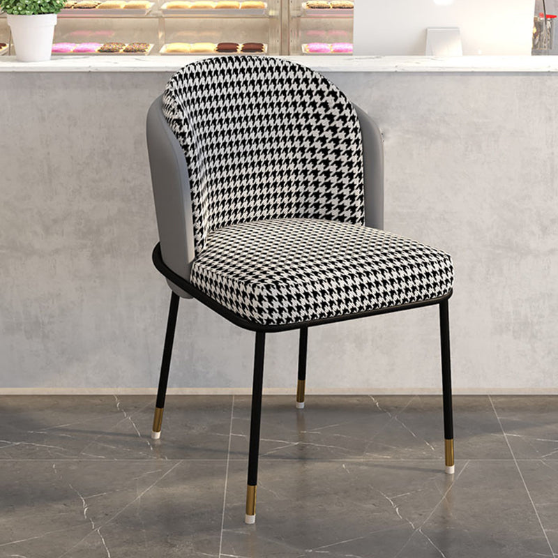 Glam Metal Dining Armless stoelen gestoffeerde linnen stof eetkamerstoel voor restaurant