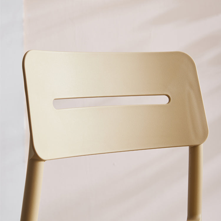 Chaises de salle à manger en plastique de style moderne, chaise latérale empilable à dossier ouvert pour la cuisine
