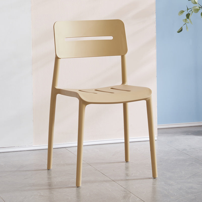 Chaises de salle à manger en plastique de style moderne, chaise latérale empilable à dossier ouvert pour la cuisine