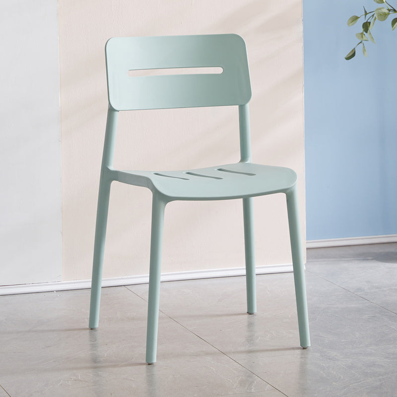 Chaises de salle à manger en plastique de style moderne, chaise latérale empilable à dossier ouvert pour la cuisine
