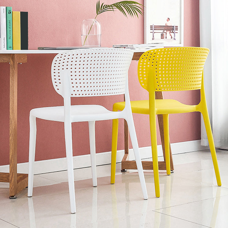 Chaises de salle à manger en plastique de style moderne, chaise de salle à manger empilable à dossier ouvert pour la cuisine