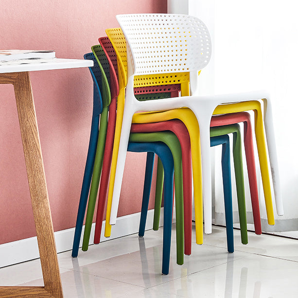 Chaises de salle à manger en plastique de style moderne, chaise de salle à manger empilable à dossier ouvert pour la cuisine
