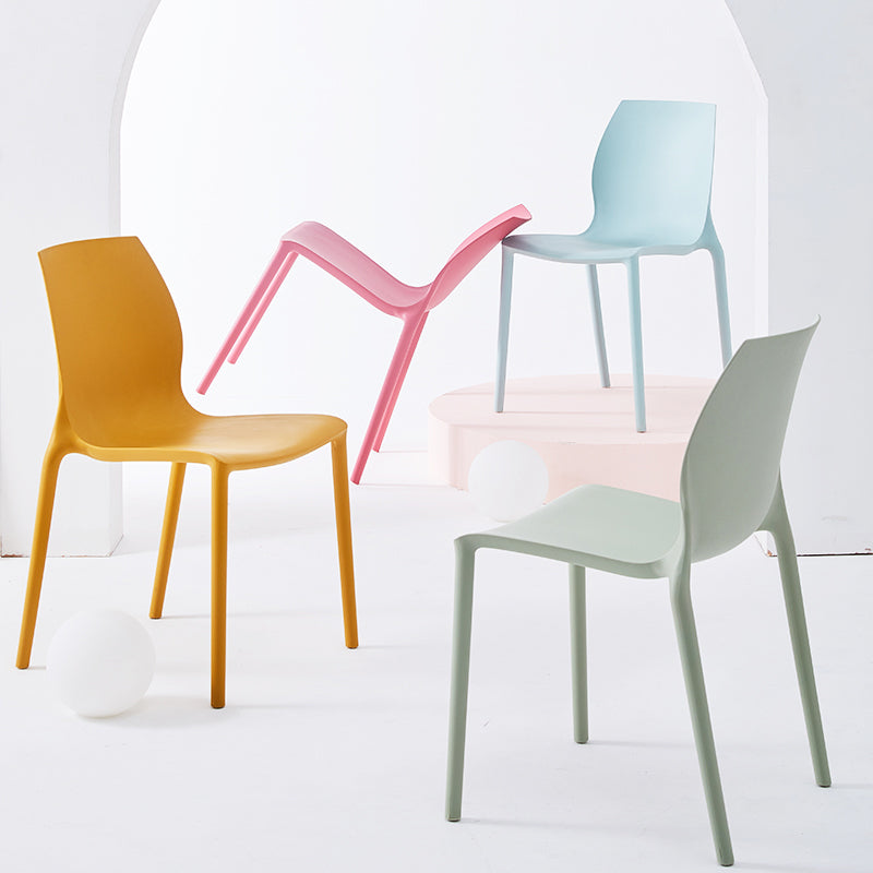 Silla lateral de comedor de plástico apilable, sillas de comedor sin brazos con respaldo sólido escandinavo