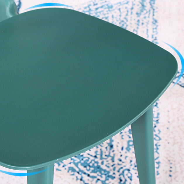 Open rug Armloze eetkamerstoelen Scandinavische plastic eetkamerstoel (set van 4)