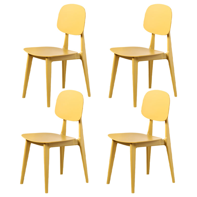 Open rug Armloze eetkamerstoelen Scandinavische plastic eetkamerstoel (set van 4)