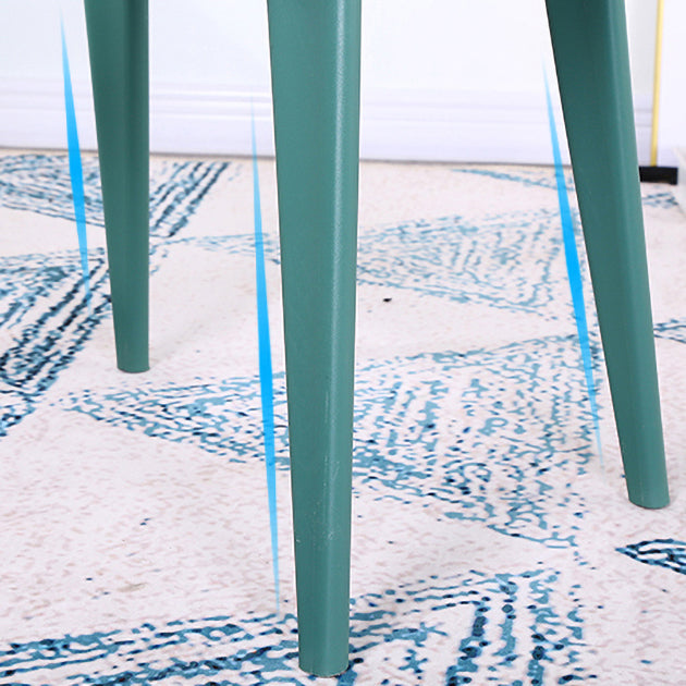 Open rug Armloze eetkamerstoelen Scandinavische plastic eetkamerstoel (set van 4)